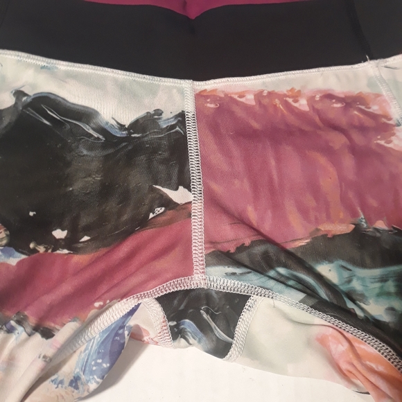 Lululemon ruched leggings size 4 - Picture 2 of 8